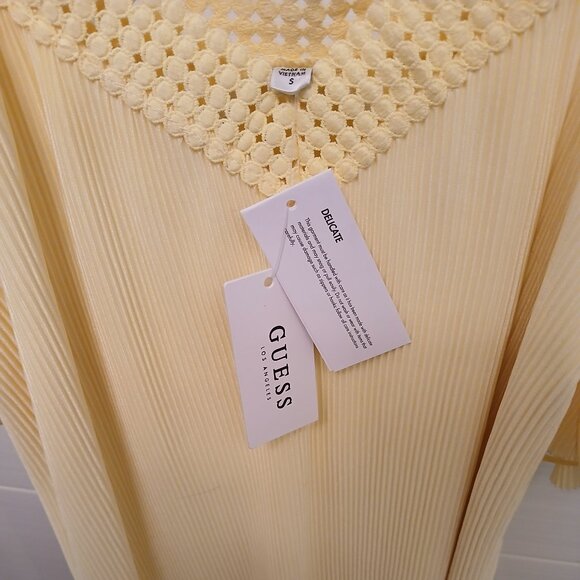 GUESS Lemonade Off Shoulder Monaco Dress - Picture 3 of 8